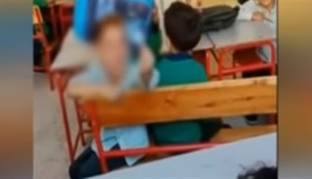 جدل واسع بشأن واقعة التلميذ الباكي لمعلمته: «عايز أنام ربع ساعة يا حاجة».. التربية والتعليم: إجراءات حاسمة ضد مرتكبي الواقعة.. والد الطفل: «ابني مريض منذ 3 أشهر».. وتربوي: تقصير في البيئة المنزلية
