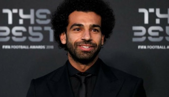 رونالدو يوجه رسالة لمحمد صلاح عقب فوزه بجائزة أفضل هدف في العالم