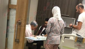 اليوم السابع" ينشر أول صورة للفنان تامر حسنى فى المستشفى