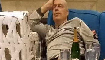أول رد فعل من الزمالك على صور جروس وزجاجات الخمر