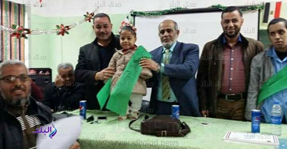 رحمه تتحدى الإعاقة وتحجز مقعدا بين طلاب الإسماعيلية المتفوقين