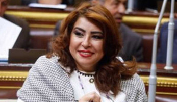 نائبة تطالب بمنع ارتداء العاملات النقاب في الأماكن الحكومية أسوة بالجزائر