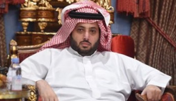 أول تعليق من تركي آل الشيخ على موافقة الأهلي خوض مباراة السوبر السعودي