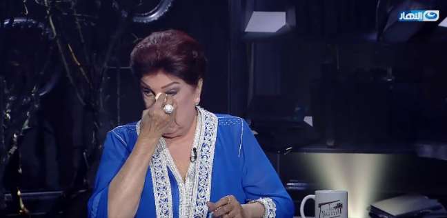 رجاء الجداوي توجه رسالة لزوجها باكية.. وتعترف بإجرائها عملية تجميل