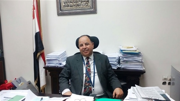 وزير المالية يكشف عن موعد زيادة أجور موظفي الحكومة