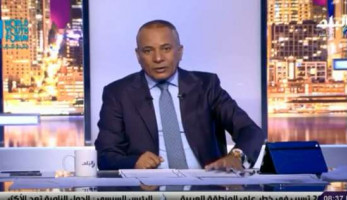 أحمد موسى للمصريين: "ماتخلوش الأكل مشكلتكم الأساسية.. بقاء الوطن أهم"