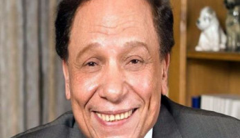 عادل إمام في ورطه أمام الرقابة بسبب رئيس الجمهورية