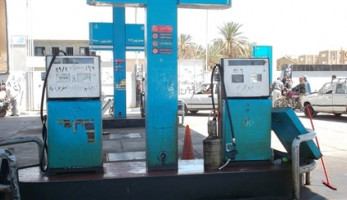 نهاية عصر «وقود الغلابة».. الحكومة تخطط لإلغاء بنزين 80 و92 بداية العام المقبل والبديل «87 و95».. السعر المقترح ٧ جنيهات لـ بنزين ٨٧ و٩ جنيهات لـ ٩٥.. والتطبيق بعد إقراره في المحطات
