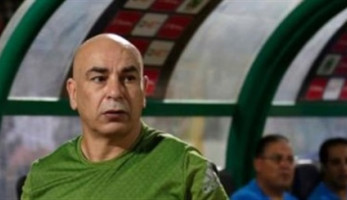 حسام حسن يمنع الدولار والريـال في بيراميدز.. تعرف على الأسباب