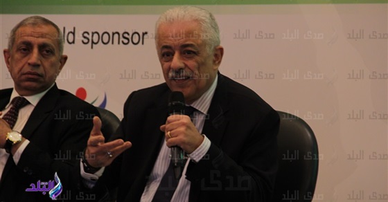طارق شوقي: التعليم في مصر ليس مجانيا الآن.. الناس استخسروا فينا 10 جنيه ودفعوا الملايين في الدروس والكتب الخارجية.. ووقف خيري لنتمكن من الصرف على التعليم خلال الـ50 سنة القادمة