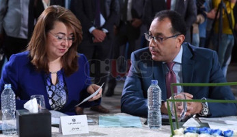 الحكومة: اقتصار الدعم النقدي على طفلين فقط