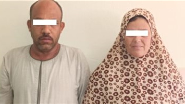 هدد بالتشهير بها.. ضبط ربة منزل وزوجها لقتلهما شابا وحرق جثته بالبحيرة