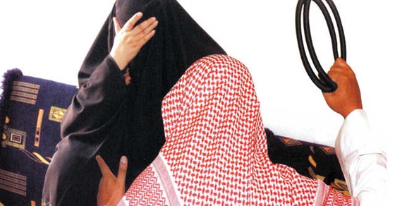 تعرف على جزاء الزوجة الصابرة على سوء خلق زوجها .. فيديو