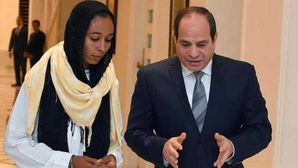"فتاة التروسيكل": "الرئيس أعطاني شقة وهيتكفل بفرحي"