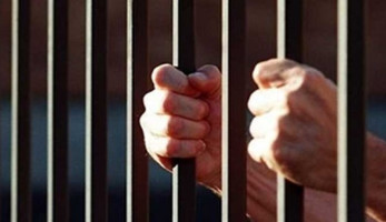 حبس وزير العدل الأسبق في عهد 'مرسي' 15 يوما على ذمة التحقيقات
