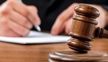 حبس سنة مع الإيقاف وغرامة 10 آلاف لمحام أهان القضاء على «فيس بوك»