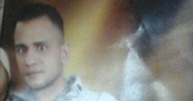 فيديو وصور .. "ياسر" شاب غلبان فقد حياته على يد عصابة فى الوراق.. فوجئ بـ 3 أشخاص يهددونه وأصدقاؤه بالأسلحة البيضاء والشوم لسرقتهم بالإكراه.. وصديق الضحية الشاهد على الجريمة: ياسر حاول الهرب من شدة الضرب
