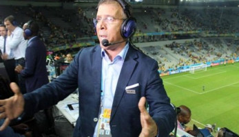 حفيظ دراجي يفجر غضب المصريين بسبب محمد صلاح.. ومغردون: هتزعل المرة الجاية