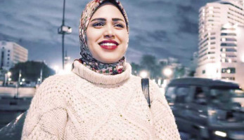 «آية» تبيع ذهبها لتشترى كاميرا.. والزوج يرد الجميل بـ«فوتوسيشن»
