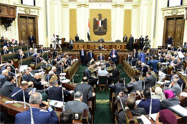للعاملين بالقطاع الخاص.. اعرف عدد ساعات العمل والراحة وفقا للقانون الجديد