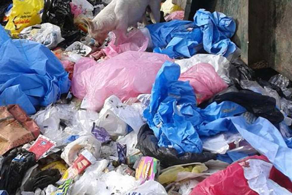 3 محاضر لمَعملين ومستشفى خاص ألقوا نفايات طبية خطرة بجوار مستشفى دكرنس العام