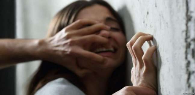 ضبط سائق توك توك لاتهامه باغتصاب طفلته 6 أشهر بكرداسة: «عاشرها كالأزواج»