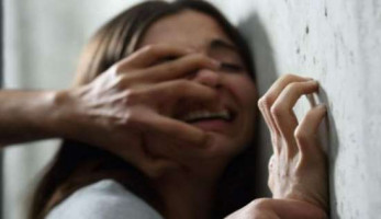 ضبط سائق توك توك لاتهامه باغتصاب طفلته 6 أشهر بكرداسة: «عاشرها كالأزواج»