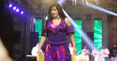 كواليس أول حفل لفيفى عبده بعد عودتها للرقص × 3 فيديوهات - اليوم السابع