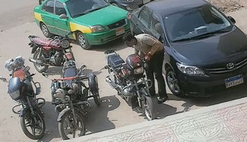 سقوط عصابة سرقة الدراجات البخارية بالتبين.. ويعترفون: ارتكبنا 3 وقائع