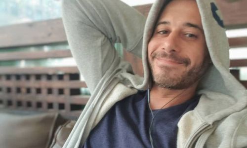 أحمد السعدني يرفض المشاركة في فيلم إباحي.. وأحمد رزق يرد: فكر شوية
