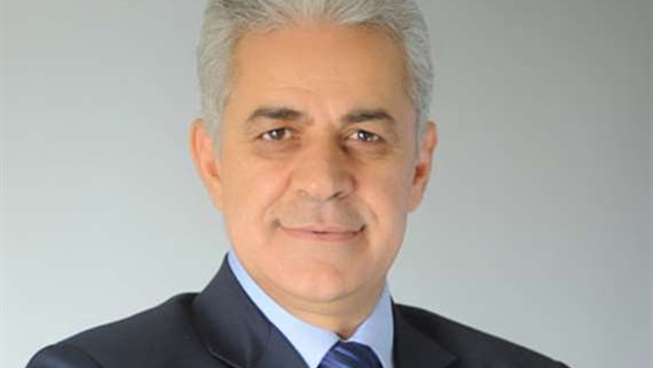بلاغ يطالب بضبط حمدين صباحي لتحريضه على الدولة