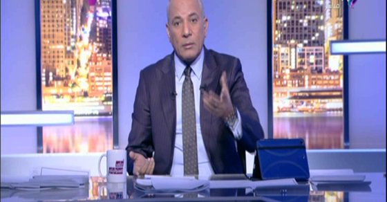 شاهد.. غضب أحمد موسى بسبب المطالبة بإزالة اسم شهيد من لافتة مدرسة بالدقهلية