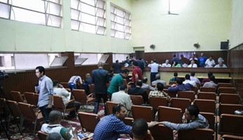 19 مارس.. الحكم على 40 متهمًا بـ"الاتجار بالبشر"