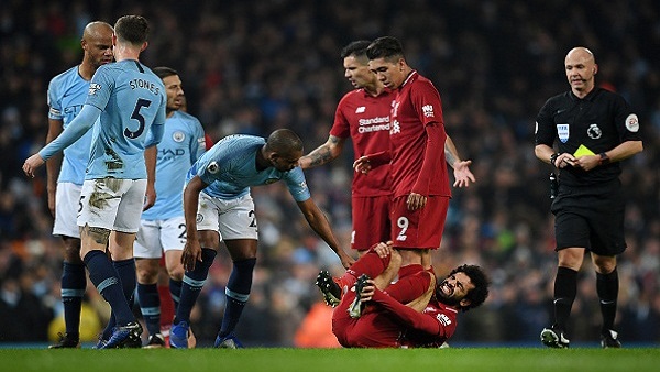 عاجل.. محمد صلاح يغلق حساباته على فيس بوك وتويتر بعد التغريدة الغامضة