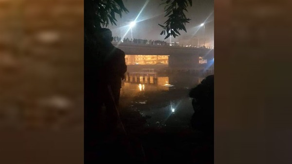 قادتها امرأة.. انقلاب سيارة ملاكي في نيل القليوبية