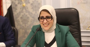 "الصحة" توقع بروتوكولا لتدريب 100 طبيب فى إنجلترا خلال 3 أشهر