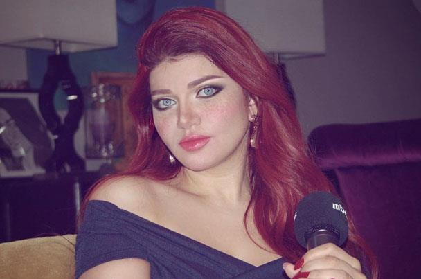 ياسمين الخطيب تفتح النار على والدة طفل البلكونة