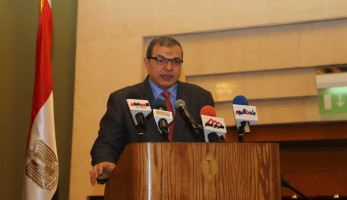 «المهيري»: نسعى لصرف الأجر المكمل وتعديل قانون الخدمة المدنية
