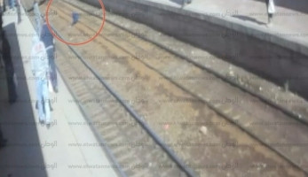 فيديو وصور| "الوطن" تكشف تفاصيل أكذوبة "طفل التنمر" على قضبان "أبوقير"