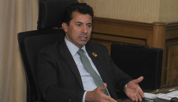أزمة «عمومية الزمالك» بجلسة البرلمان.. وعلي عبدالعال يحذر الوزير من عدم تنفيذ القانون