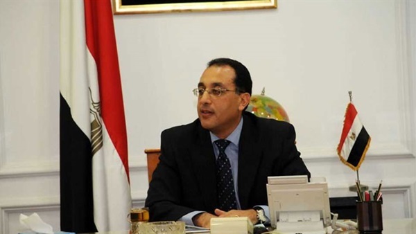 عين على خبر.. مدبولي عن وزير النقل المستقيل: بَذل قُصارى جَهدِه
