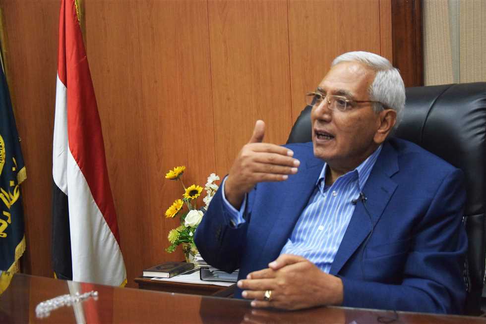 محافظ الدقهلية خلال زيارته مستشفى «بني عبيد»: أبشع صور إهدار المال العام