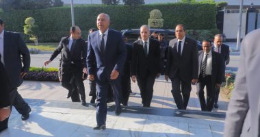 فيديو.. وزير النقل: انتظروا سكة حديد آمنة متطورة نظيفة ومنضبطة منتصف 2020