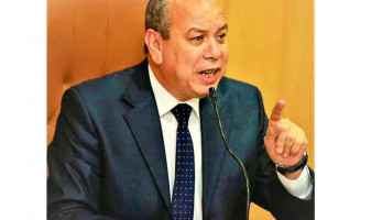 محافظ كفر الشيخ يُحيل ١٢٧ طبيبًا وإداريًا للتحقيق