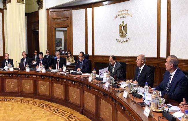 الحكومة: زيادة الكميات المطروحة من السلع الأساسية.. وصرف الأرز علي بطاقات التموين أبريل المقبل