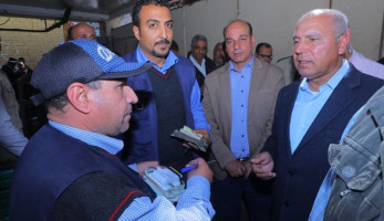 السكة الحديد: 50 جنيه غرامة التدخين أو إلقاء المخلفات بالقطارات