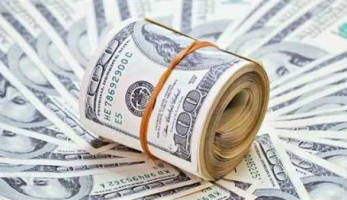 خبير اقتصادي: سعر الدولار سيصل لـ 6 جنيهات في هذه الحالة