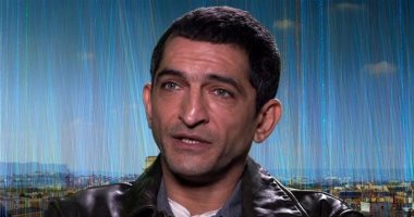 بعد تحريضه ضد مؤسسات الدولة.. رواد تويتر لـ عمرو واكد: بعتنا بكام يا عشرى