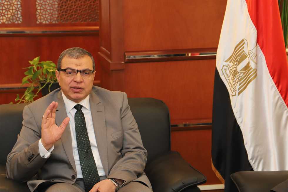 وزير القوي العاملة: «العامل المصري جبار.. ورقم واحد في العالم»