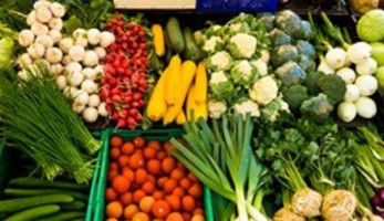 "الغرفة التجارية" للمواطنين: أسعار الخضروات انخفضت 20%.. "بلاش تهافت"